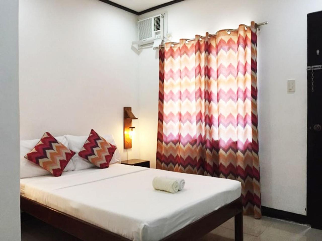 A&J Pension Puerto Princesa Kültér fotó